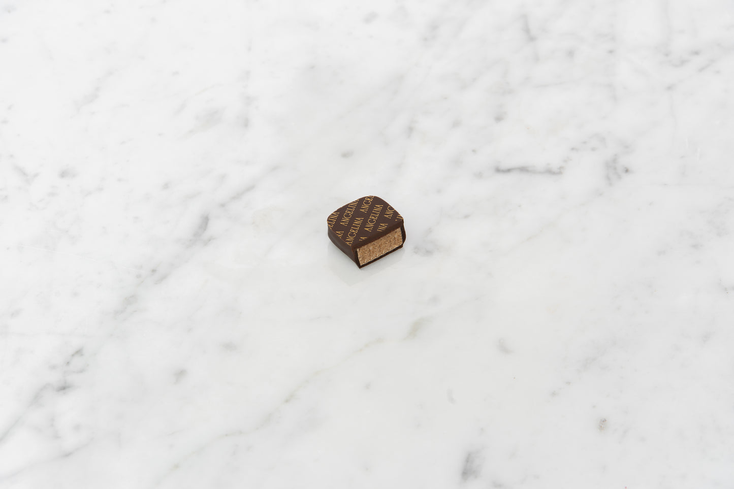 Bonbon chocolat praliné noisette feuillantine