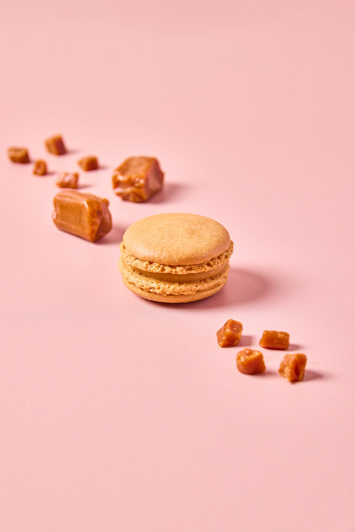 Mini macaron caramel