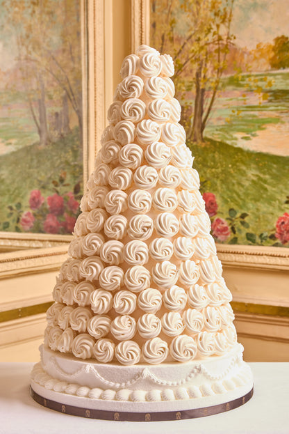 Pièce montée meringues