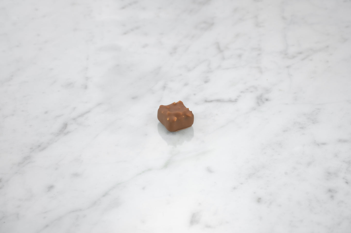 Bonbon chocolat rocher praliné noisette