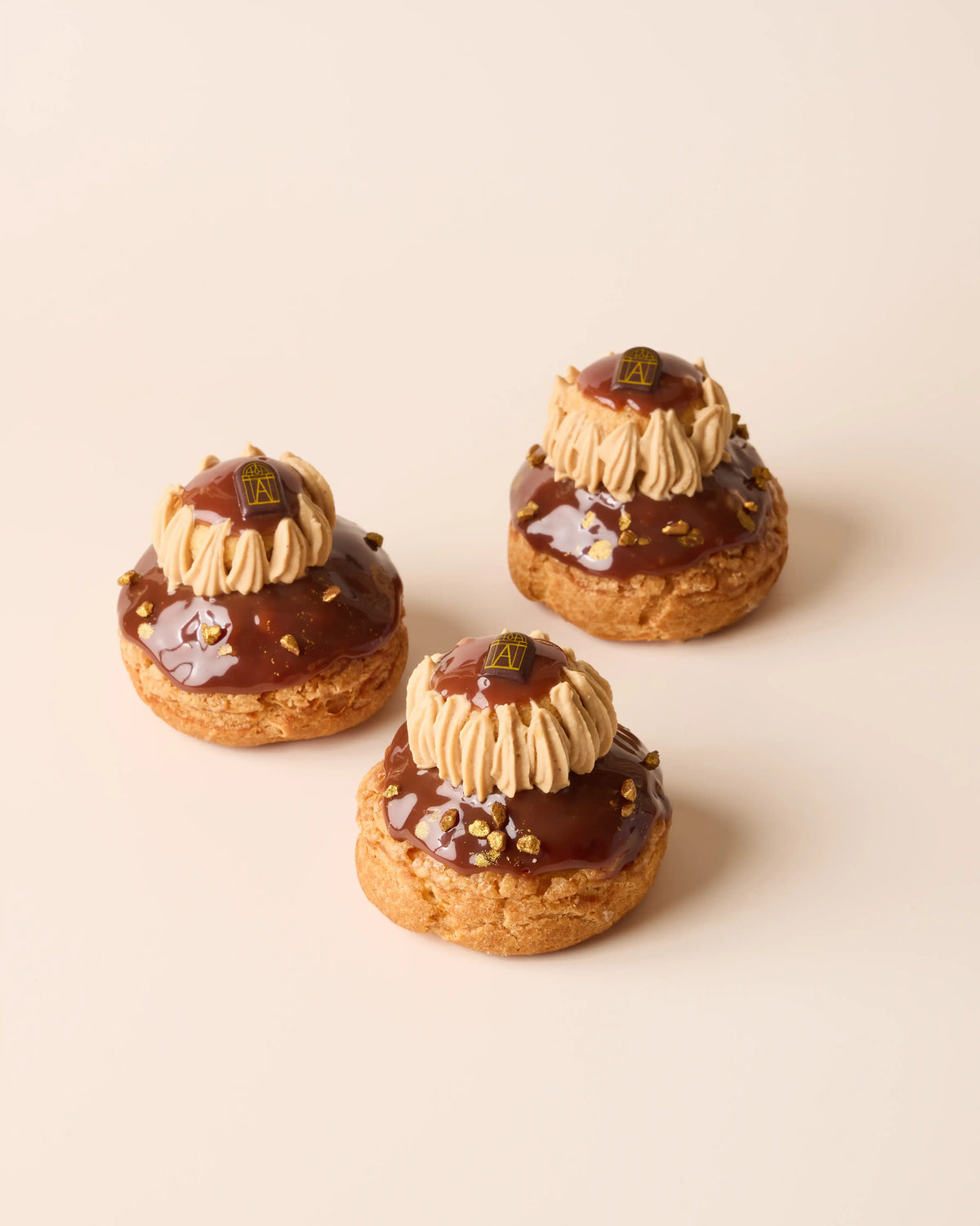Religieuse caramel